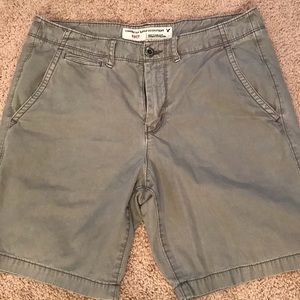 COPY - American Eagle gray Prep length shorts